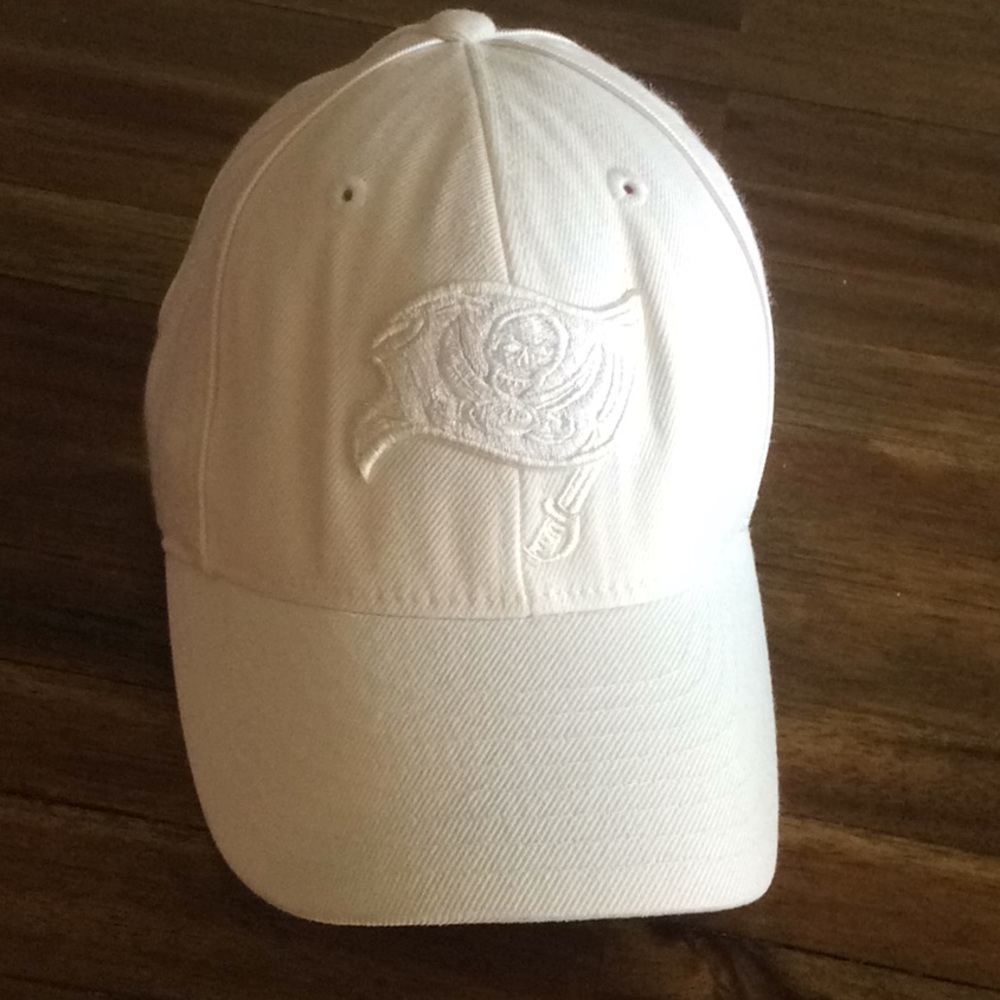 Reebok NFL Tampa Bay Buccaneers hat 7